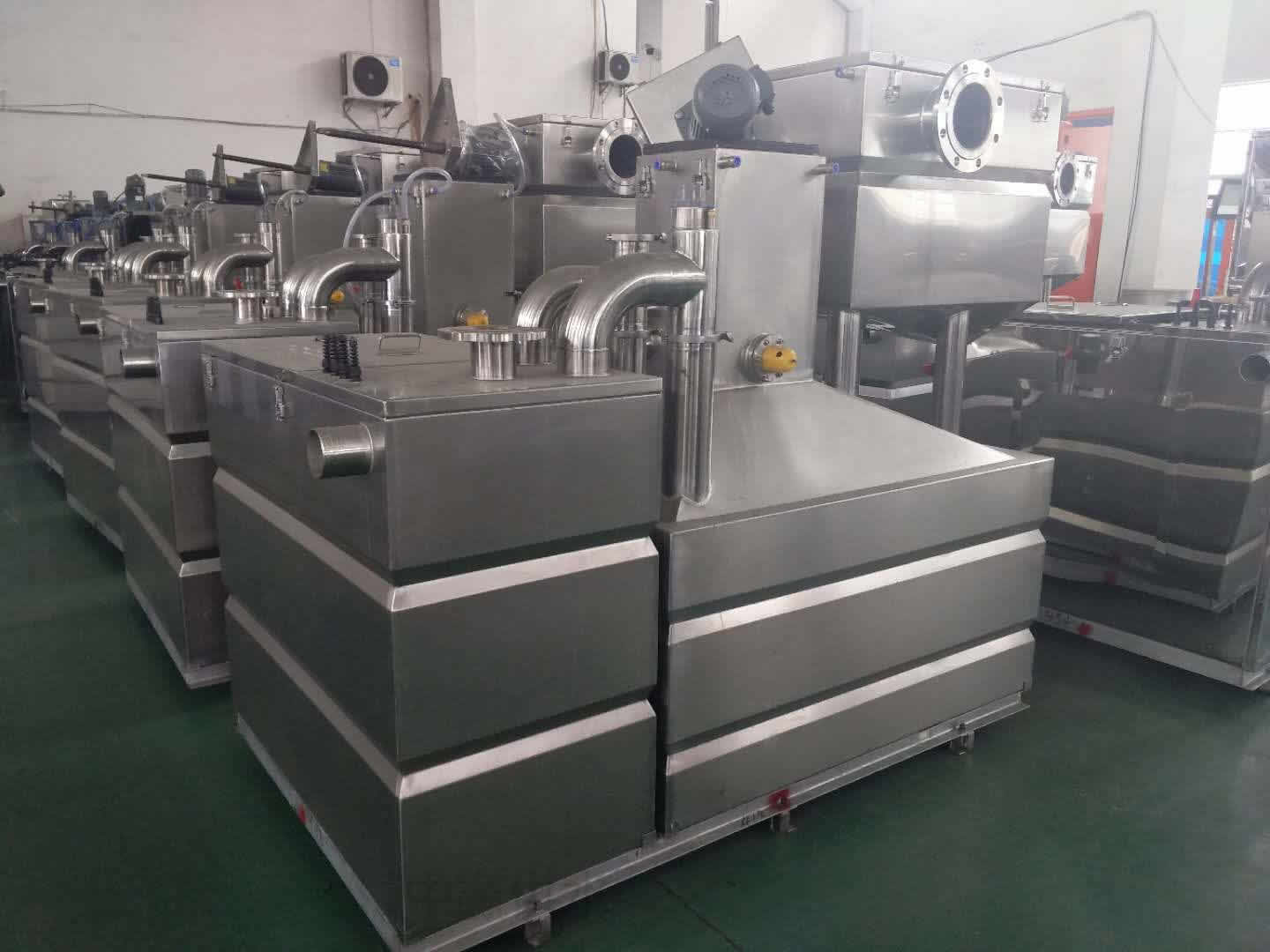 全自動隔油提升一體化設備是怎么將油污水分離出來的？